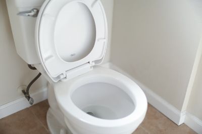 トイレで水漏れする原因