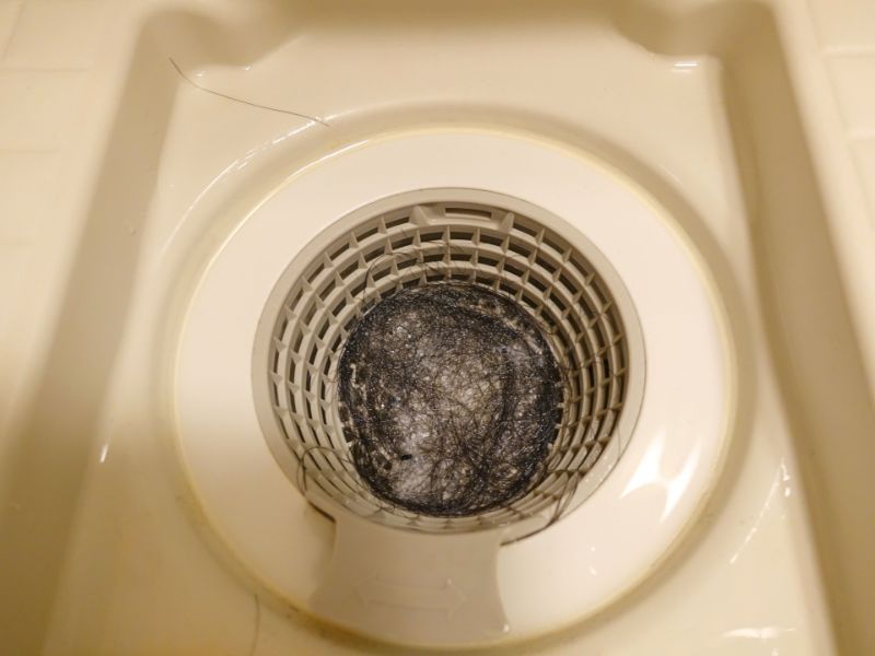 排水口の髪の毛を溶かして詰まりを解消！しつこい詰まりもこれで解決！
